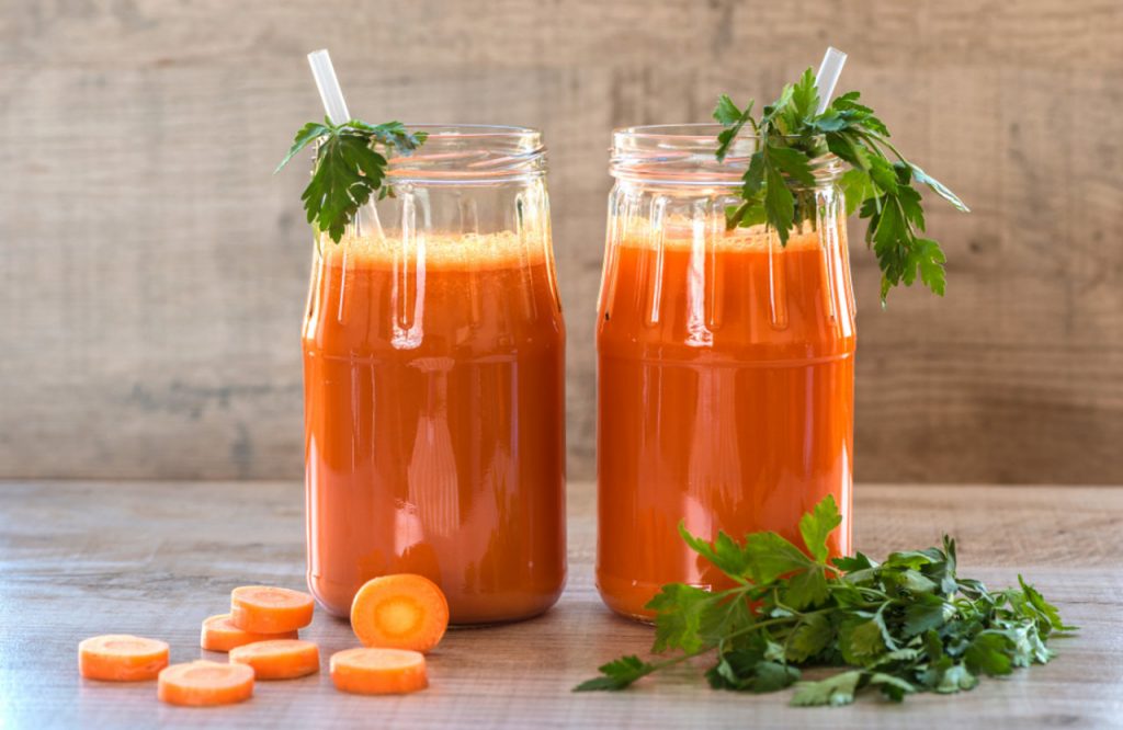 Sucos de hortaliças e ervas - 6 Receitas saudáveis