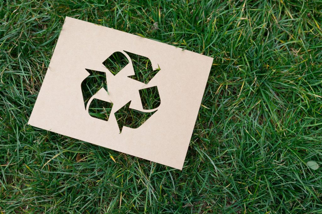 símbolo de reciclagem - dicas de atividades para estimular o consumo consciente