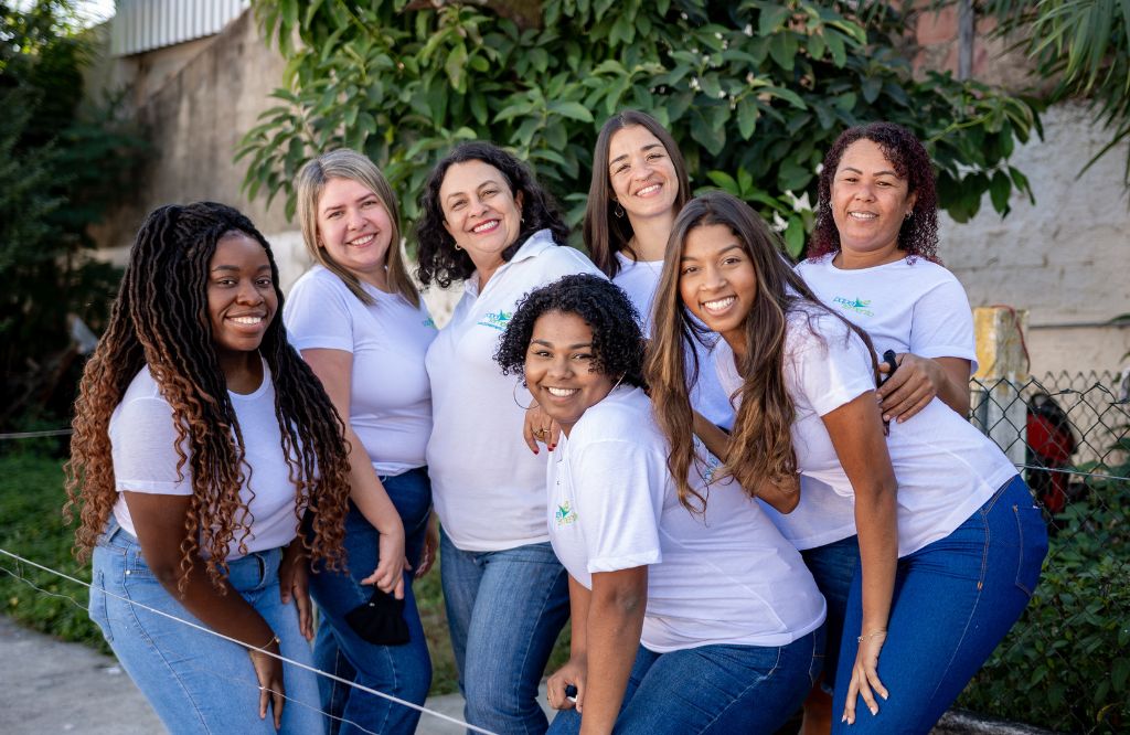 pessoas em geração de renda e sustentabilidade